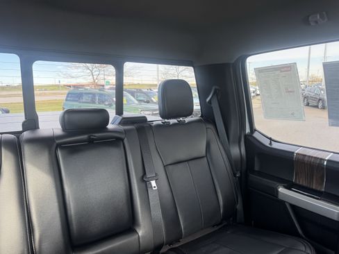 Used 2020 Ford F150 Lariat w/ Equipment Group 502A Luxury image 13