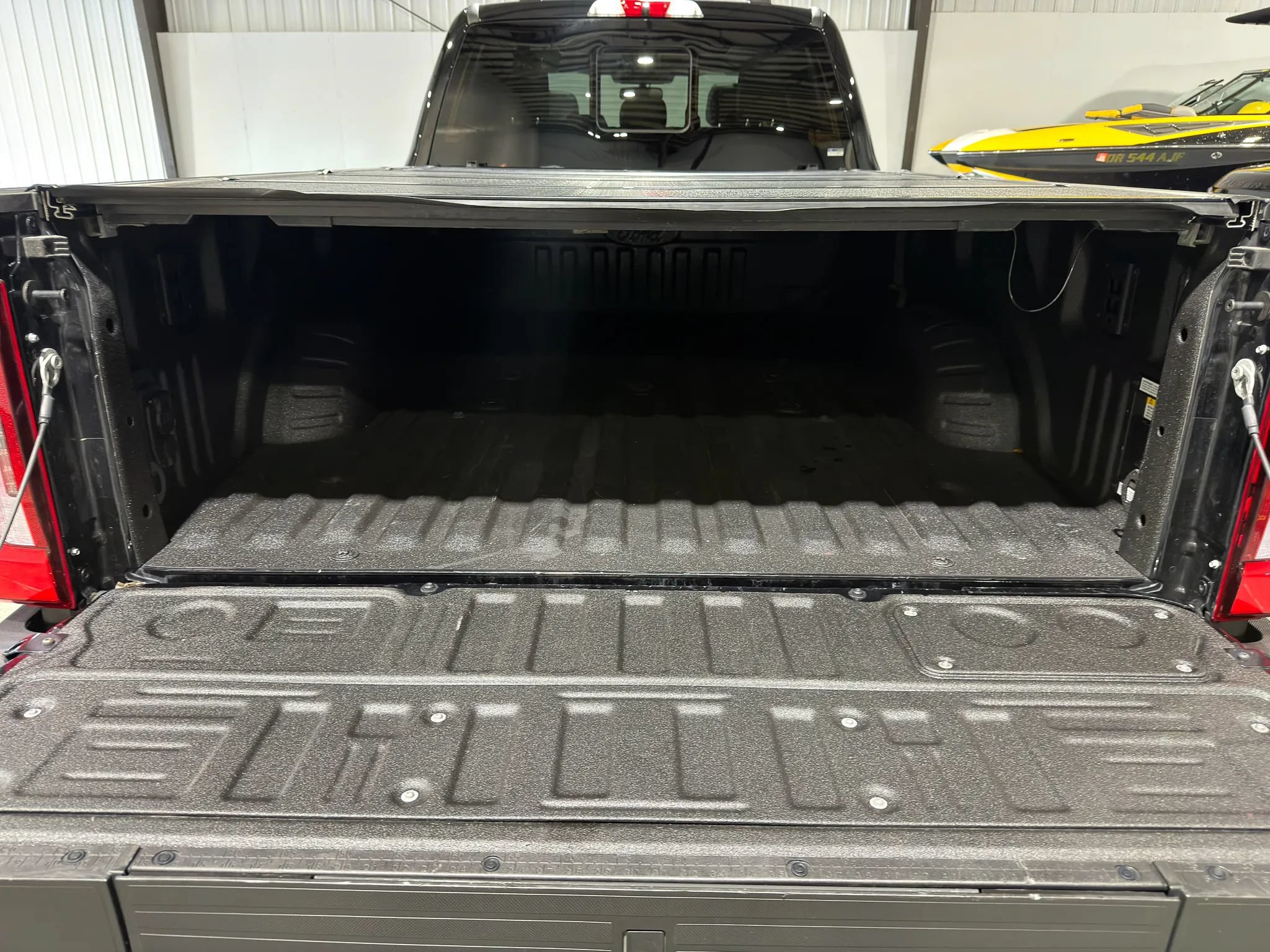 Used 2025 Ford F450 Platinum w/ Platinum Plus Package AWD/4WD image 9