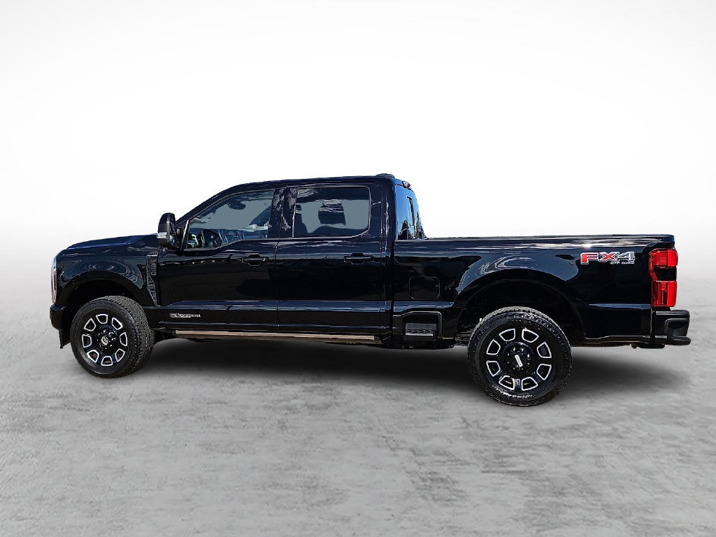 Used 2025 Ford F250 Platinum w/ FX4 Off-Road Package AWD/4WD image 6