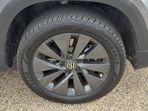 Used 2024 Volkswagen Taos S FWD image 7