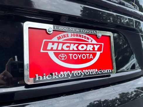 Used 2024 Toyota Corolla LE FWD image 10
