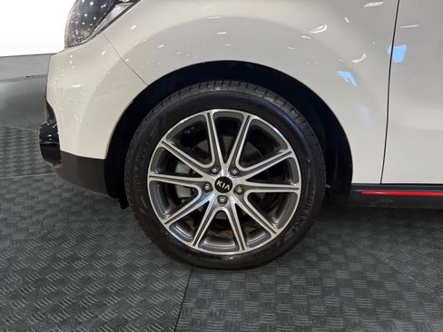 Used 2019 Kia Soul ! FWD image 15