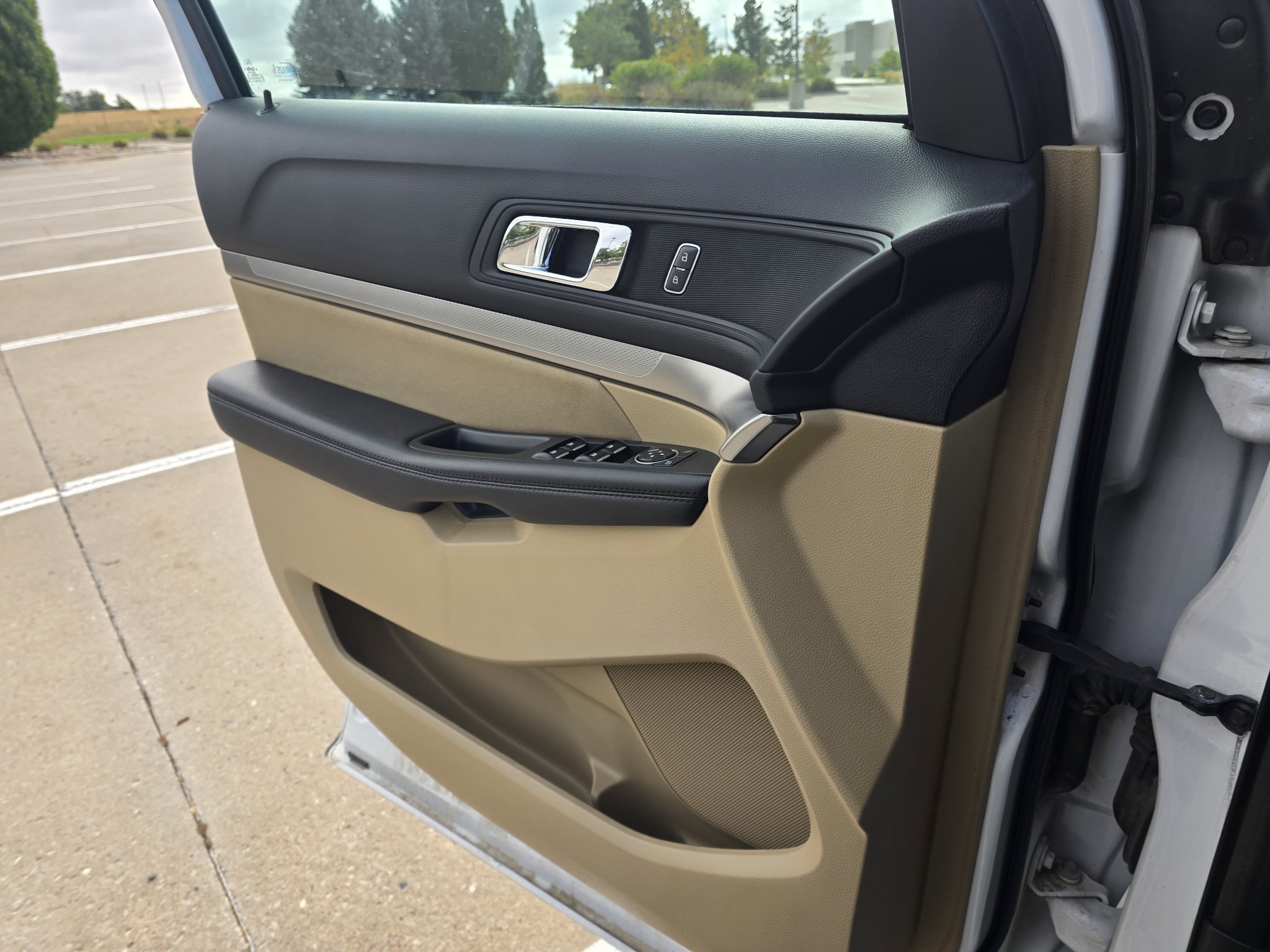 Used 2017 Ford Explorer 4WD image 17