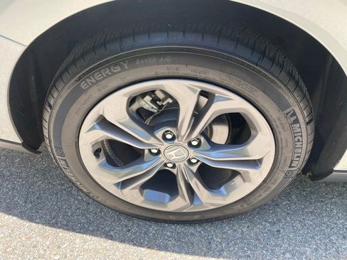 Certified 2024 Honda Accord EX image 6