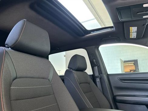 Used 2025 Honda CR-V Sport image 14