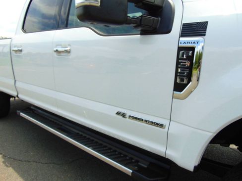 Used 2020 Ford F350 Lariat w/ Lariat Ultimate Package AWD/4WD image 41