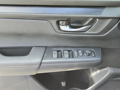 Used 2025 Honda CR-V EX image 26