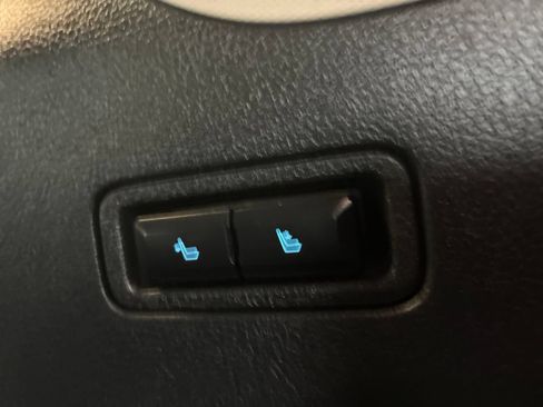 Used 2024 Ford Expedition XLT AWD/4WD image 18