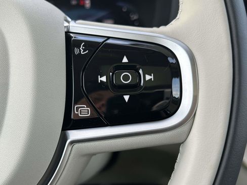 New 2026 Volvo XC60 T8 Ultra w/ Protection Package Premier AWD/4WD image 22