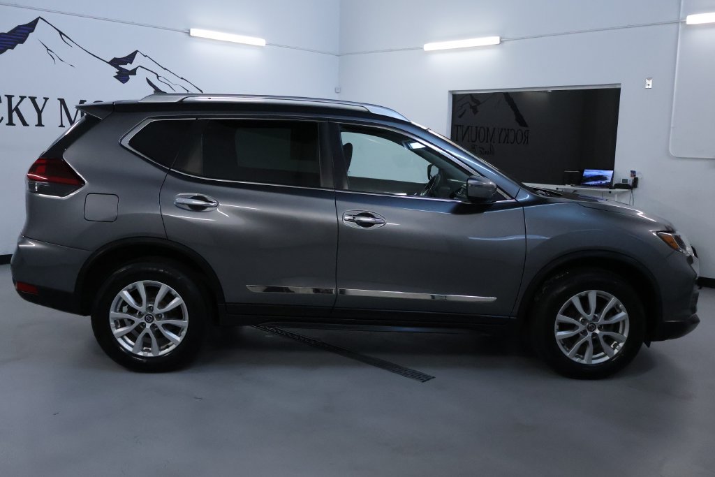 Used 2019 Nissan Rogue SV AWD/4WD image 8