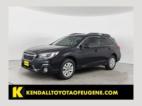 Used 2018 Subaru Outback 2.5i Premium AWD/4WD image 1