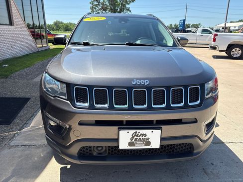 Used 2020 Jeep Compass Latitude image 6
