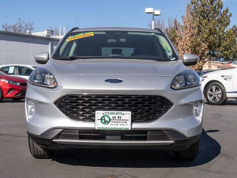Used 2020 Ford Escape SEL image 2