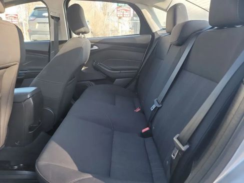 Used 2016 Ford Focus SE image 21