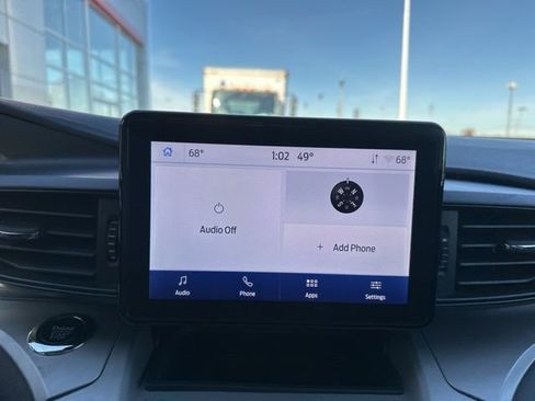 Used 2023 Ford Explorer XLT image 25