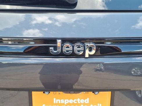 Certified 2023 Jeep Grand Cherokee Limited AWD/4WD image 15