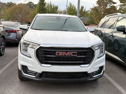 Used 2024 GMC Terrain SLE