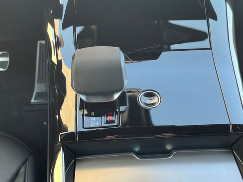 New 2025 Land Rover Range Rover Sport Dynamic SE image 21