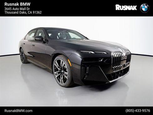 New 2026 BMW 740i image 1