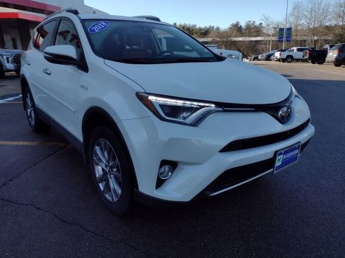 Used 2018 Toyota RAV4 Limited image 5