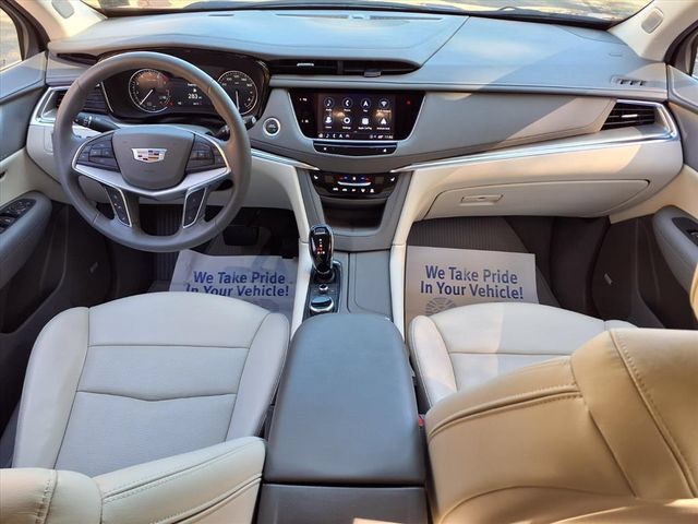 Certified 2025 Cadillac XT5 Premium Luxury FWD image 27