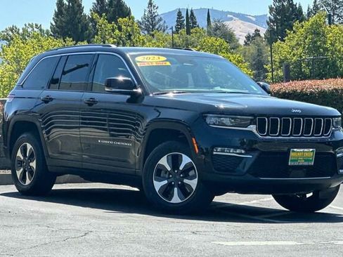 Used 2023 Jeep Grand Cherokee 4xe image 2