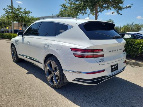Certified 2025 Genesis GV80 3.5T Prestige AWD/4WD image 4