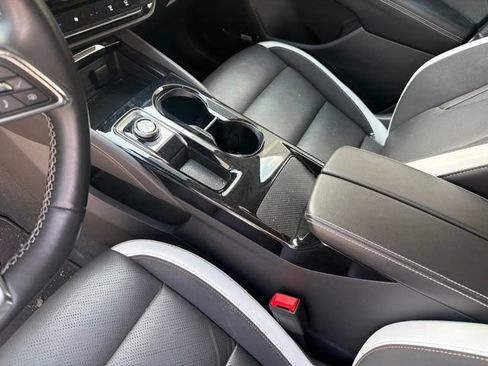 Used 2025 Buick Envision Sport Touring AWD/4WD image 18