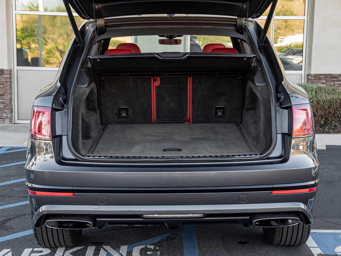 Used 2020 Bentley Bentayga Speed AWD/4WD image 38