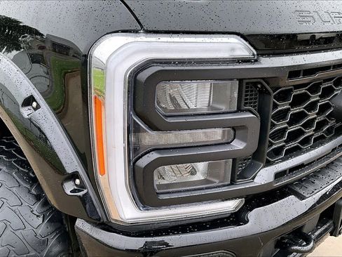 Used 2023 Ford F250 Lariat w/ Lariat Ultimate Package AWD/4WD image 27