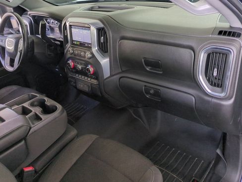 Used 2021 GMC Sierra 2500 SLE w/ SLE Value Package; AWD/4WD image 18
