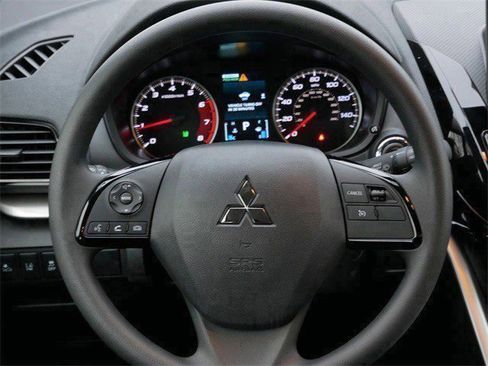 New 2026 Mitsubishi Eclipse Cross LE image 8