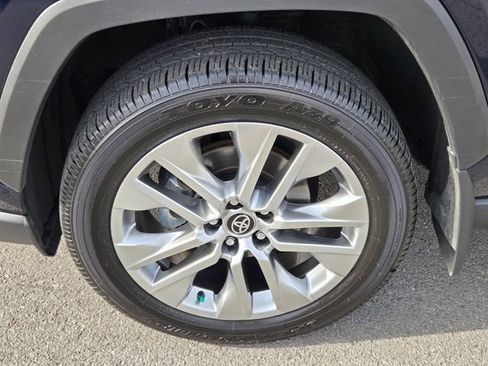 Used 2024 Toyota RAV4 XLE Premium image 21