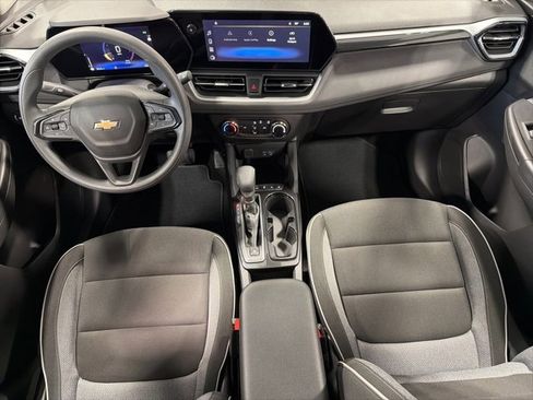 Used 2024 Chevrolet TrailBlazer LS image 26