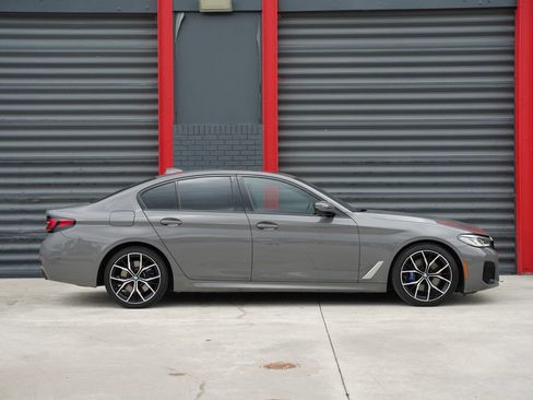 Used 2022 BMW 530i xDrive AWD/4WD image 5