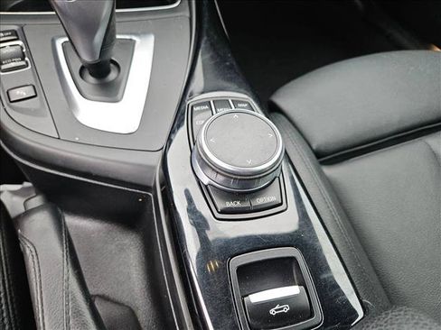 Used 2020 BMW 230i xDrive Convertible image 14