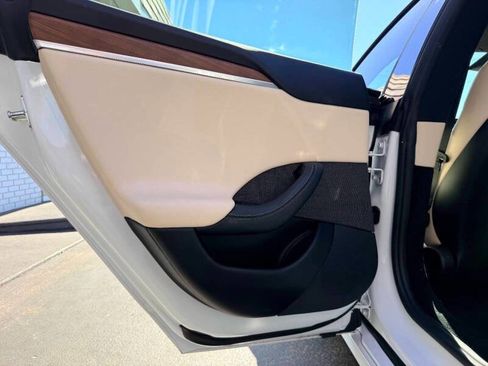 Used 2021 Tesla Model S Plaid image 27