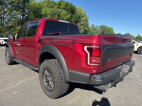 Used 2018 Ford F150 Raptor w/ Equipment Group 802A Luxury image 3