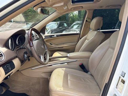 Used 2012 Mercedes-Benz GL 550 4MATIC image 34