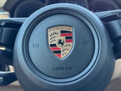 Used 2024 Porsche Macan w/ Smoking Package AWD/4WD image 9