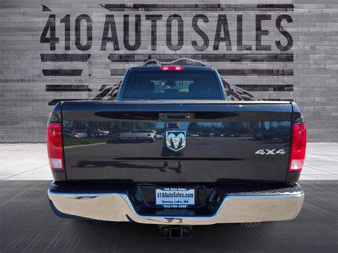 Used 2015 RAM 2500 Tradesman w/ Chrome Appearance Group AWD/4WD image 4