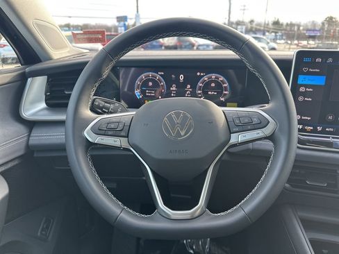 New 2026 Volkswagen Tiguan SE image 14