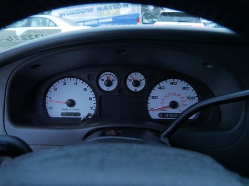 Used 2010 Ford Ranger XLT image 21