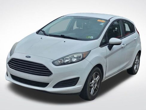 Used 2018 Ford Fiesta SE image 2
