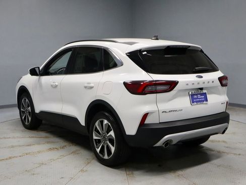 Certified 2024 Ford Escape Platinum AWD/4WD image 11
