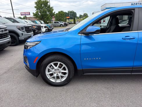 Used 2024 Chevrolet Equinox LT w/ LPO, Floor Liner Package AWD/4WD image 11