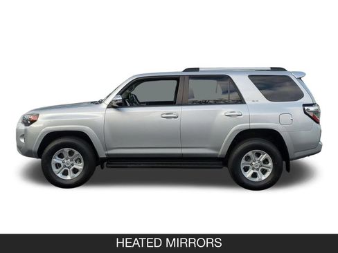 Used 2022 Toyota 4Runner SR5 Premium AWD/4WD image 5