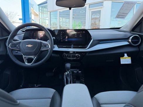 New 2026 Chevrolet Trax LT w/ Driver Confidence Package image 3