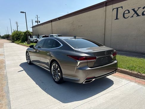 Used 2020 Lexus LS 500 w/ Accessory Package (Z2) RWD image 13