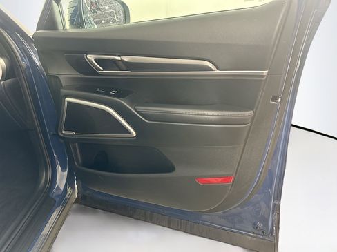 Used 2025 Kia Telluride S image 34